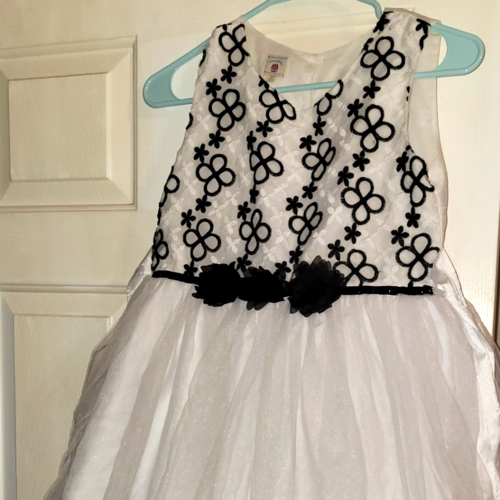 BEAUTIFUL GIRLS SZ 14 DRESS